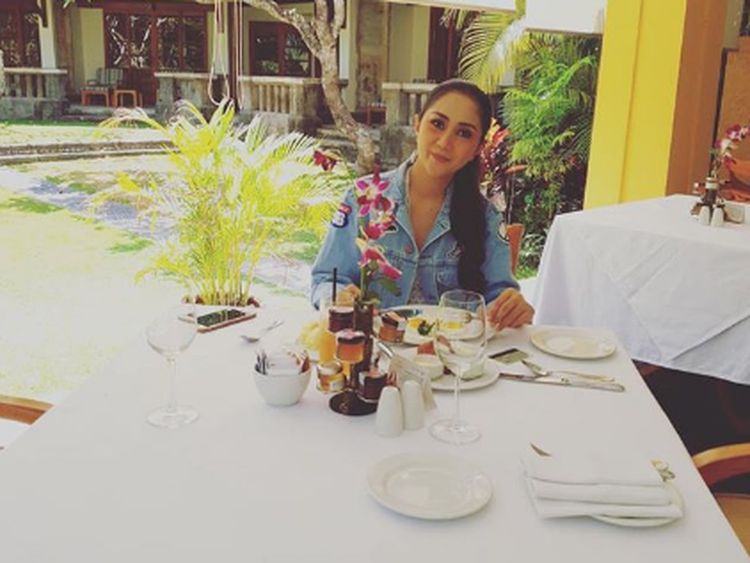 Lakukan Rekayasa Bunuh Diri, Aida Saskia Selalu Ceria Saat Kulineran