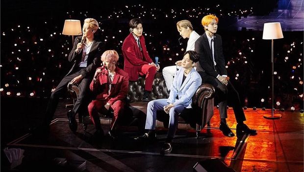Tak Sabar Tunggu Idolanya Tampil, EXO-L Datang Lebih Awal