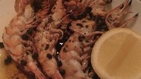 Tak hanya mengabadikan potretnya, ini hidangan udang yang diunggah Nadia di akun Instagramnya. Foto: Instagram @nadsap