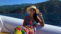 Dia pernah liburan ke Italia. Siapa tahu setelah melihat foto liburannya menginspirasi kamu akhir tahun ke Italia. (tamaryngreen/Instagram)