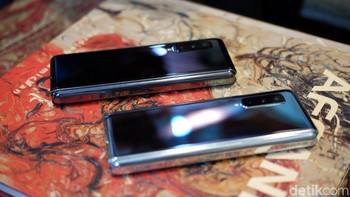 Sektor dapur pacu, Galaxy Fold ditenagai chipset Snapdragon 855 dipadukan dengan RAM 12GB. Foto: Adi Fida Rahman/detikINET  