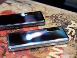 Lebih Dekat dengan Ponsel Sultan Galaxy Fold Harga Rp 30 Juta