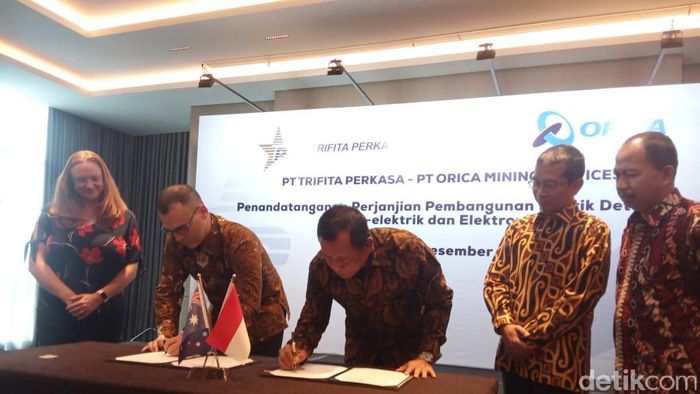 Foto: RI-Australia kerja sama bangun pabrik bom - Herdi Alif Alhikam Foto: RI-Australia kerja sama bangun pabrik bom - Herdi Alif Alhikam