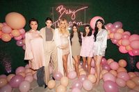 Sering Pesta Mewah, Keluarga Kardashian Manfaatkan Sisa Makanan dengan Cara Ini