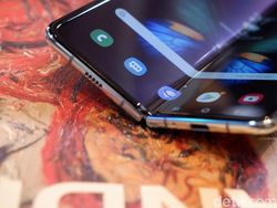 Lebih Dekat dengan Ponsel Sultan Galaxy Fold Harga Rp 30 Juta
