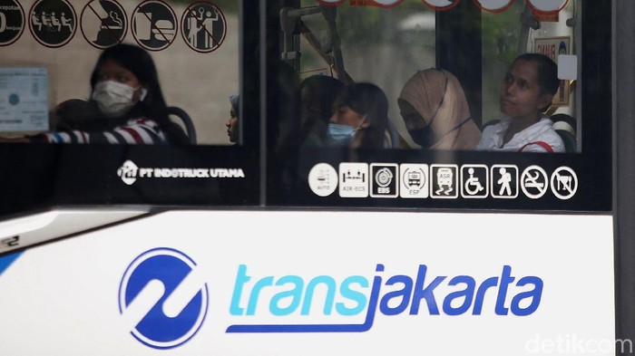 Pemprov DKI Jakarta memotong subsidi untuk transportasi dalam rencana anggaran 2020. Namun pemotongan subsidi transportasi itu tidak berpengaruh pada tarif.