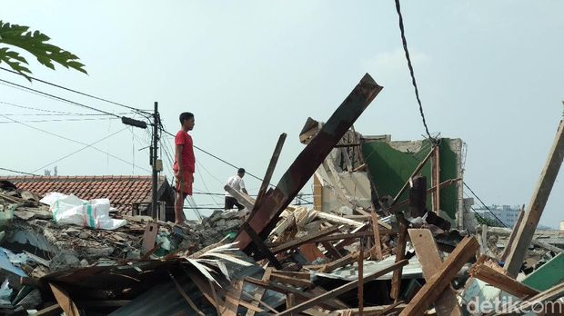 18 Rumah Dibongkar Pada Eksekusi Lahan Rumah Deret Tamansari