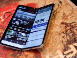Lebih Dekat dengan Ponsel Sultan Galaxy Fold Harga Rp 30 Juta