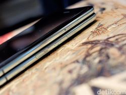 Lebih Dekat dengan Ponsel Sultan Galaxy Fold Harga Rp 30 Juta