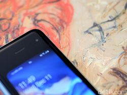 Lebih Dekat dengan Ponsel Sultan Galaxy Fold Harga Rp 30 Juta