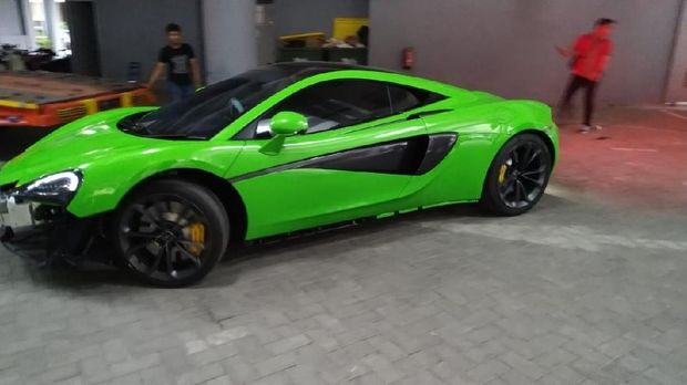 8 Mobil Mewah Ferrari Hingga McLaren Disita Polda Jatim