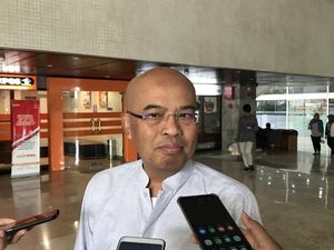 Desmond Sebut Komunikasi Publik Pemerintah Jelek, Sarankan Reshuffle