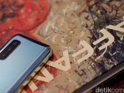 Lebih Dekat dengan Ponsel Sultan Galaxy Fold Harga Rp 30 Juta
