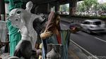 Geliat Perajin Patung Yesus Jelang Natal