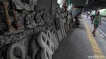 Geliat Perajin Patung Yesus Jelang Natal