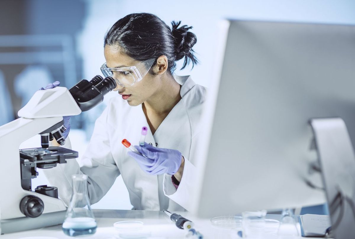 Ilmu Biologi dalam Menjelaskan Proses Evolusi Makhluk Hidup