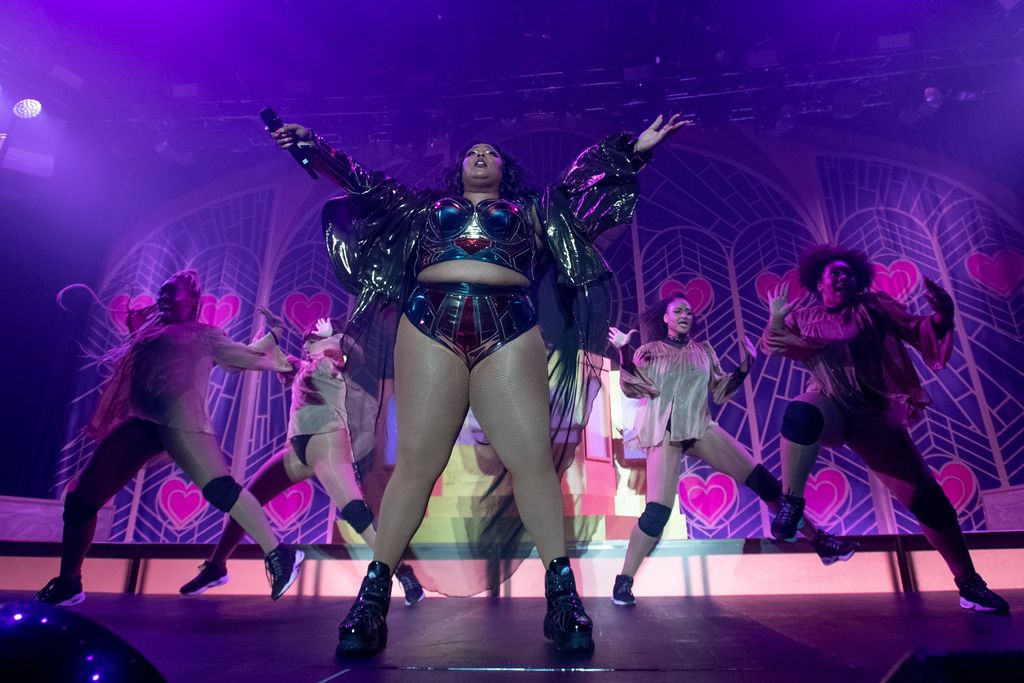Lizzo INGLEWOOD, CALIFORNIA - DECEMBER 06: Lizzo performs onstage during 102.7 KIIS FM's Jingle Ball 2019 Presented by Capital One>> at The Forum on December 06, 2019 in Inglewood, California. EDITORIAL USE ONLY. NO COMMERCIAL USE. (Photo by Rich Fury/Getty Images for iHeartMedia)