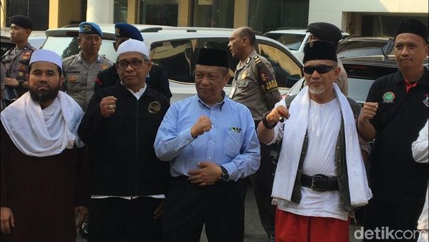 Perwakilan Massa Aksi Demo Sukmawati-Gus Muwafiq Diterima Bareskrim Polri.