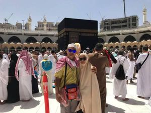Momen Manis Pria Viral yang Buktikan Cinta Tak Terpisah Maut