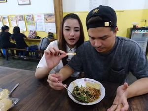 Makan Seharian! Glenn dan Chelsea Cicip 10 Kuliner Andalan Jogja