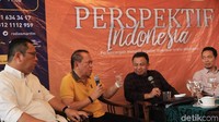 Hadir dalam diskusi itu (kiri-kanan) Stafsus Presiden Bidang Ekonomi, Arif Budimanta, Dewan Penasehat KADIN, Chris Kanter, moderator Ichan Loulembah, Kabag Protokol dan Humas Kementrian BUMN Ferry Andrianto dan pengajar FEB UI, Berly Martawardaya.