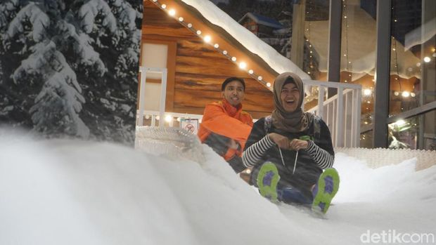 Mini Snow Jadi Wahana Favorit Para K-Popers di Trans Studio Cibubur
