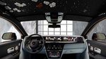 Rolls-Royce Edisi Khusus, Dalam Kabinnya Penuh Bunga