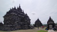 Pengunjung cuma perlu menulis identitas di buku tamu. Penggratisan itu berlaku sejak bulan Mei 2019 (Ahmad Syauqi/detikcom)