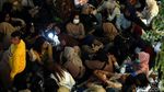 Potret Kpopers Menanti Aksi EXO di HUT Transmedia