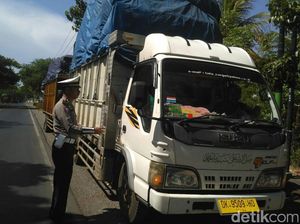 Wow! Truk Obesitas Bikin Rugi Negara Rp 43 Triliun
