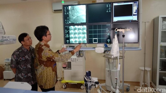 RS Mardi Rahayu Kudus Kudus bisa layani pemasangan ring jantung. (Foto: Akrom Hazami/detikHealth) RS Mardi Rahayu Kudus Kudus bisa layani pemasangan ring jantung. (Foto: Akrom Hazami/detikHealth)