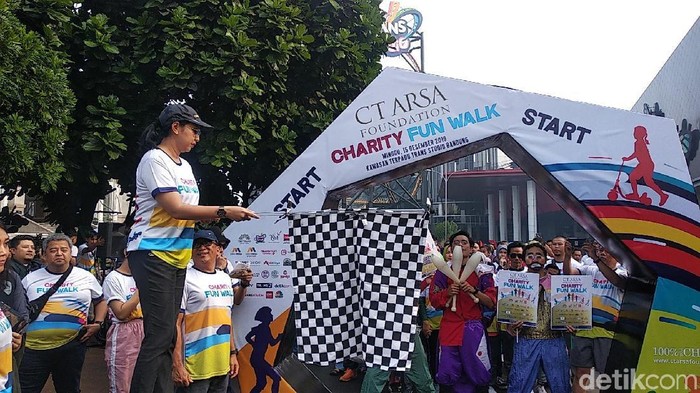 (Foto: Dony Indra Ramadhan) Charity Fun Walk Bandung