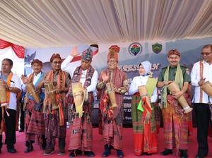 Mendes Resmikan Infrastruktur Desa di Perbatasan NTT