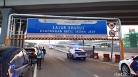 Diharapkan adanya tol ini membuat lalu lintas kendaraan menjadi lancar.