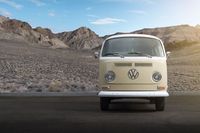 VW Kombi Jadul Disulap Jadi Mobil Listrik