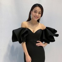 Jacqueline muncul di bandara Hong Kong pada Sabtu (14/12/2019), dan memberikan wawancara singkat kepada media yang menunggunya. Seperti dilansir AsiaOne, aktris berusia 30 tahun ini emosional dan terkadang menangis. Aku sangat senang akhirnya tiba di rumah, kata Jacqueline sambil menangis dalam sebuah video yang diambil oleh publikasi Hong Kong Ming Weekly. Foto: Instagram