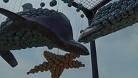 Instalasi seni Jiwa Samudera karya Yani Maryani di Pulau Pari (dok Sudinparbud Kepulauan Seribu)