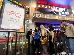 Giliran EXO-L Asyik Main Wahana di Trans Studio Cibubur