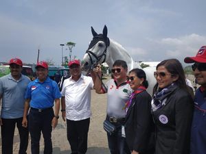 Liga Equestrian Dimulai, Menpora dan Gubernur DKI Resmikan Sekolah Berkuda