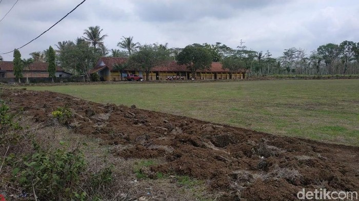 Tanah Warisan Tak Kunjung Dibayar Pemkab Blitar, Sekolah Disegel Ahli Waris