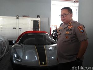 2 Supercar yang Disita Polda Jatim Dilengkapi Form B, dari Negara Mana?