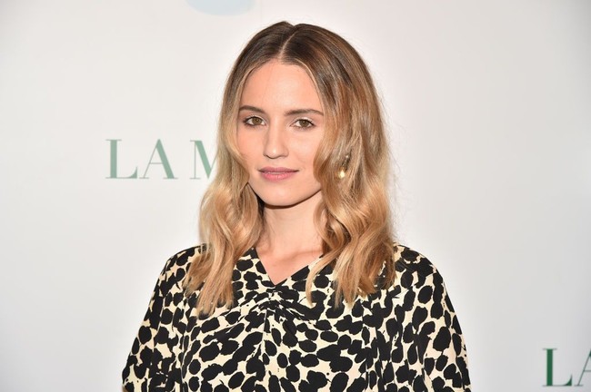 Bintang serial Glee Dianna Agron sangat menyukai kucing. Tapi sayangnya, ternyata dia alergi bulu kucing. Dianna menyadarinya saat tinggal bersama Lea Michele, rekan sesama bintang Glee yang memelihara kucing. Foto: Getty Images