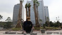 Tidak lupa penghijauan juga dilakukan.
