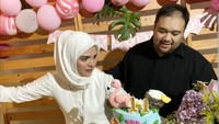 Hingga saat ini pihak Didi Mahardika dan Rosmanizar belum mengonfirmasi terkait kabar pernikahan mereka. Dok. Instagram/rosmanizar12