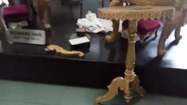 Kesalnya Putri Sultan Soal Meja HB VIII Rusak Akibat Turis Selfie
