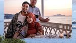 Intip Serunya Vidi Aldiano Saat Kulineran Bareng Teman dan Keluarga