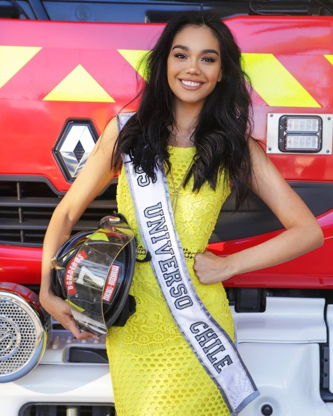 Dikatakan jika pekerjaan itu dilakukannya secara voluntir untuk meningkatkan kesadaran banyak orang terhadap profesi pemadam kebakaran. Foto: Instagram @geraldinegonzam