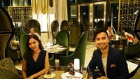 Tentang penyakit Vidi Aldino, juga mengejutkan sang mantan kekasih. Sebelumnya, ini momen kebersamaan Vidi Aldiano dengan Sheila Dara saat makan berdua di kafe mewah. Foto: Instagram @Vidialdiano