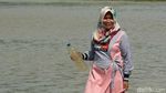 Potret Tradisi Mandi Bareng Warga Sulawesi Barat