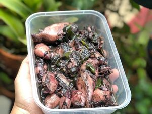 Uenak Poll! Nasi Cumi Hitam Jawa Timuran Bisa Dicicipi di Sini